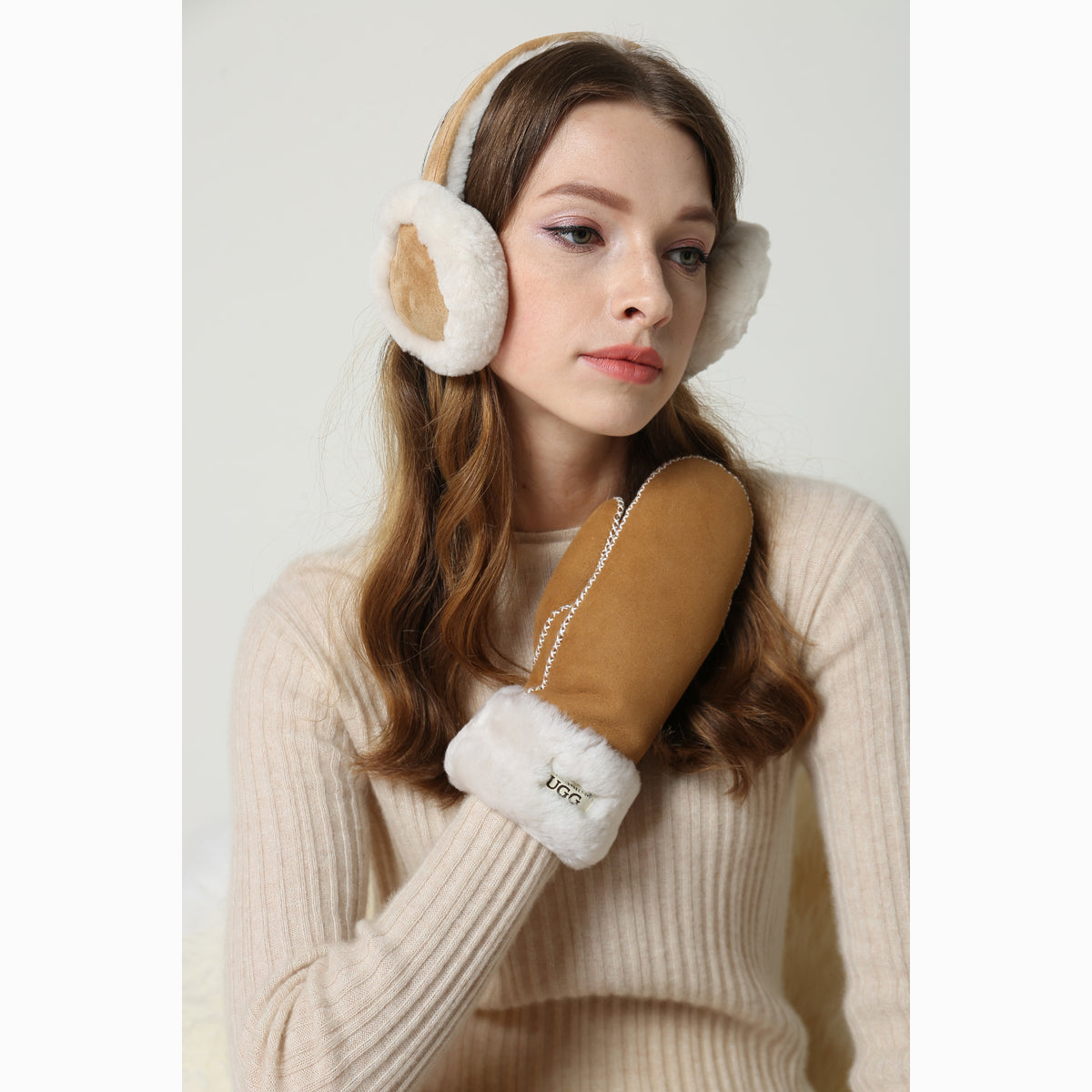Ugg Sheepskin Mitten