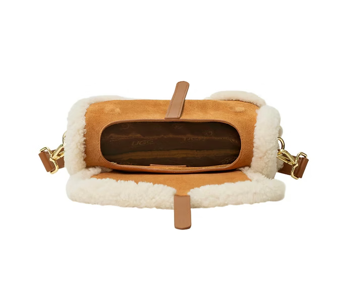 UGG SADDLE SHERPA BAG (CHESTNUT/SAND)