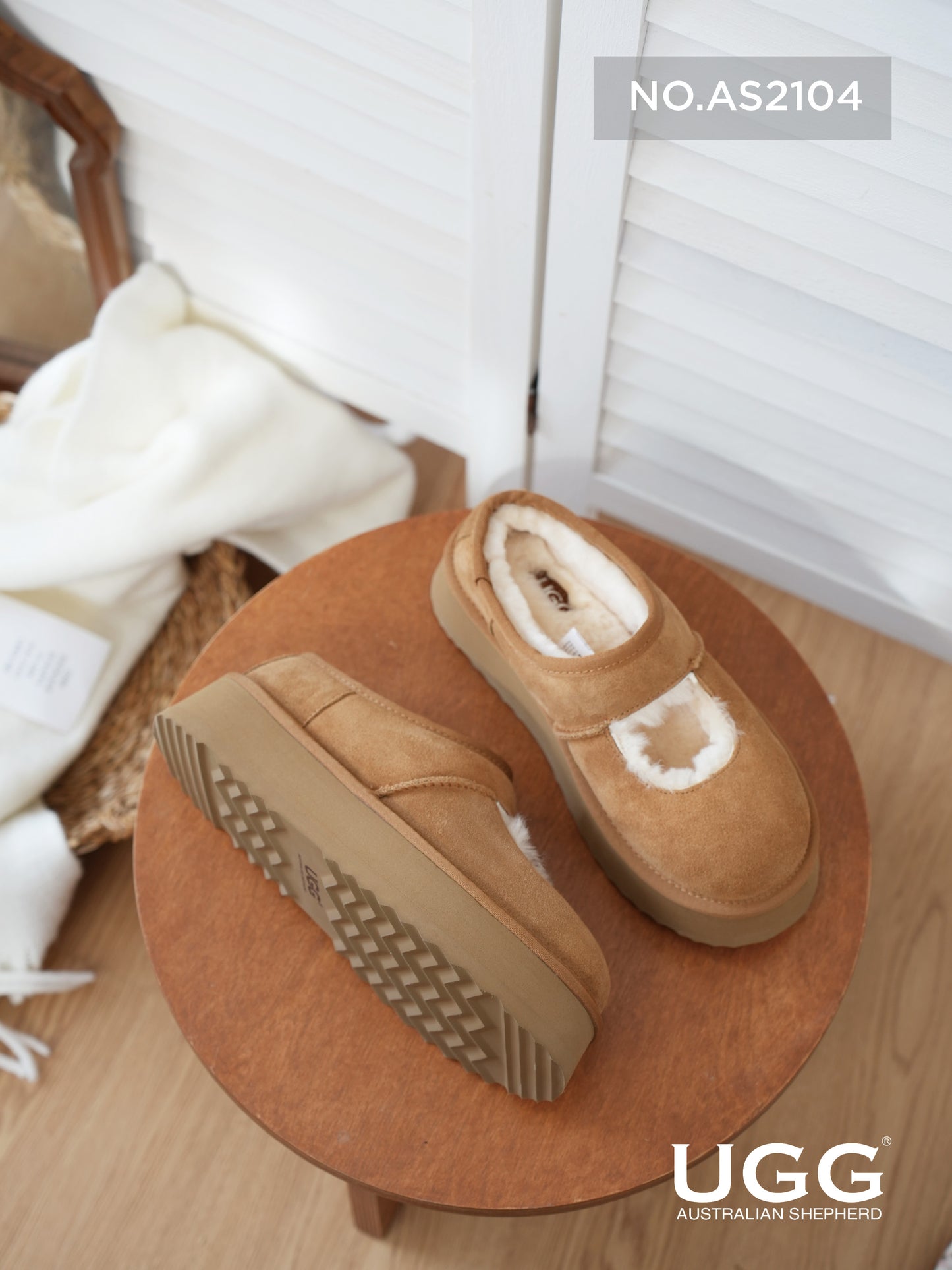UGG Slippers MARY JANE Platform Carmella