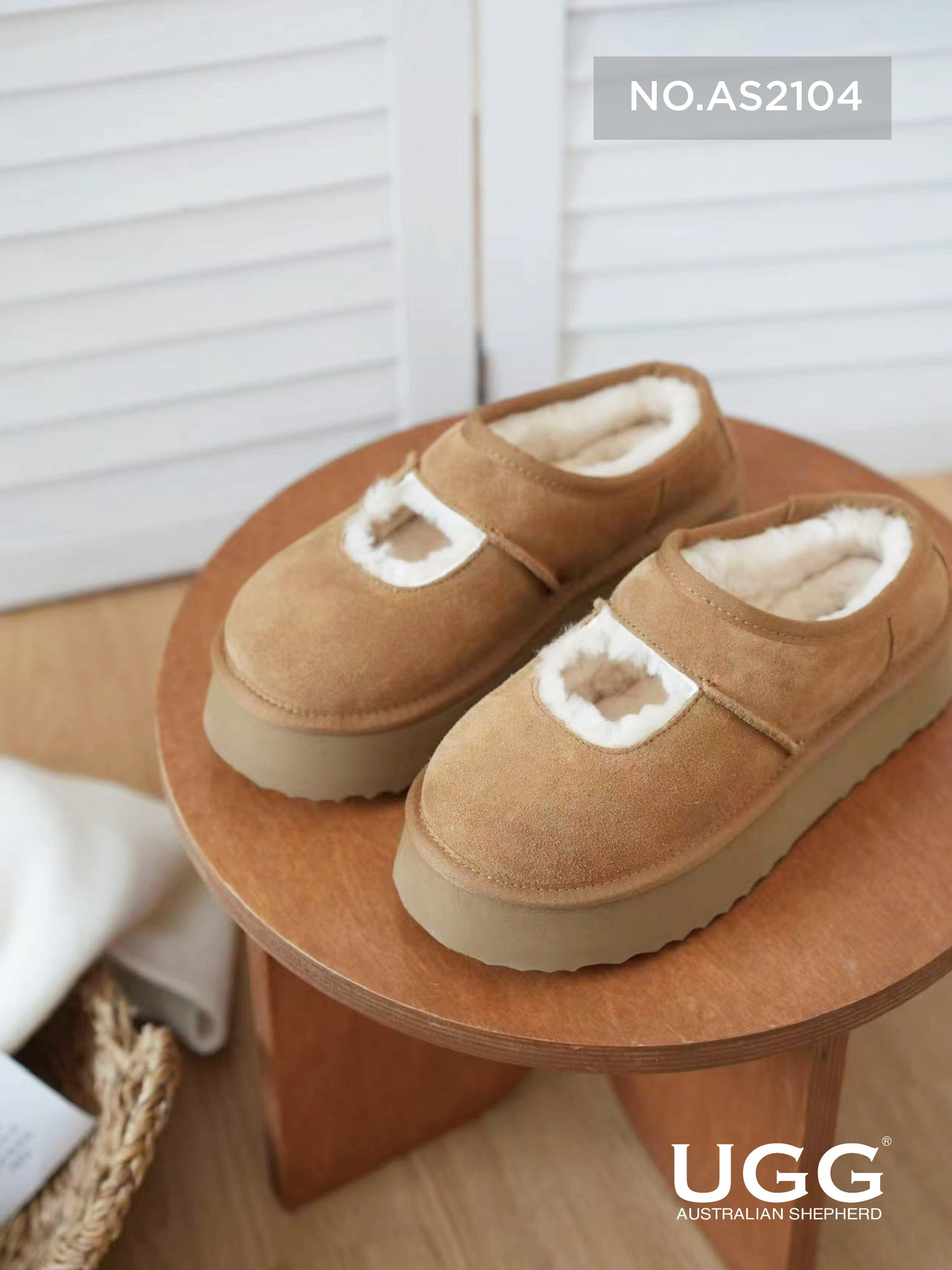 UGG Slippers MARY JANE Platform Carmella