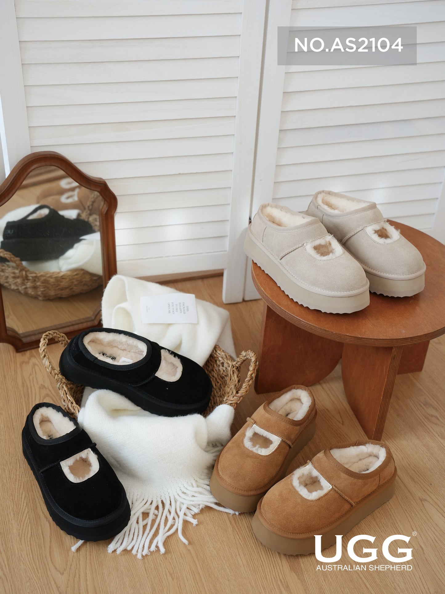 UGG Slippers MARY JANE Platform Carmella