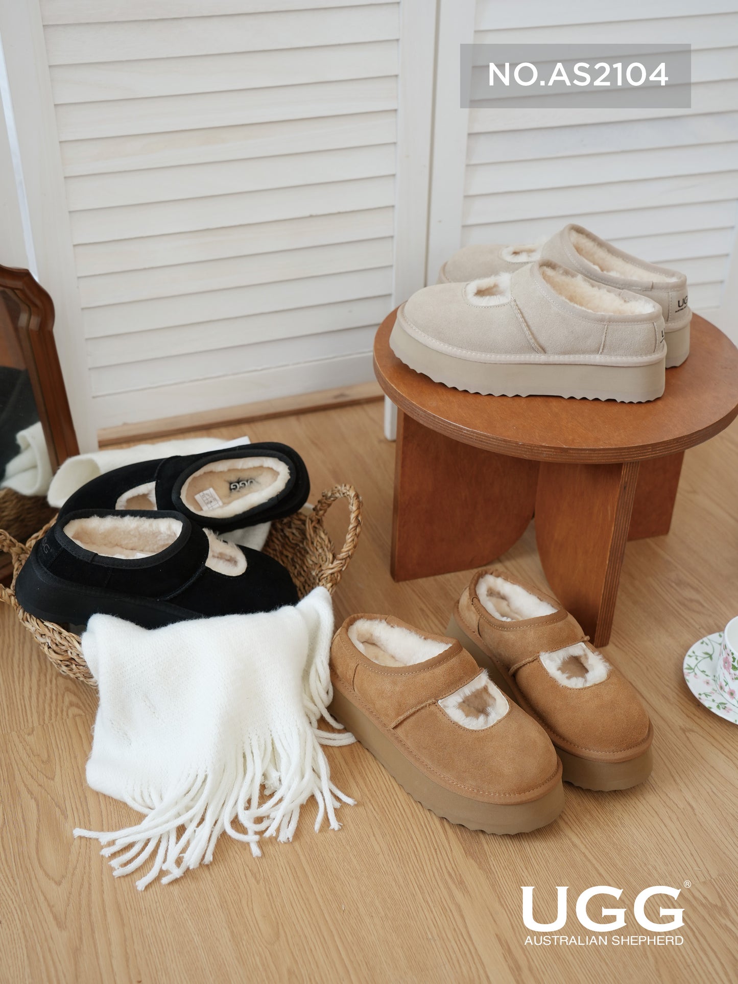 UGG Slippers MARY JANE Platform Carmella