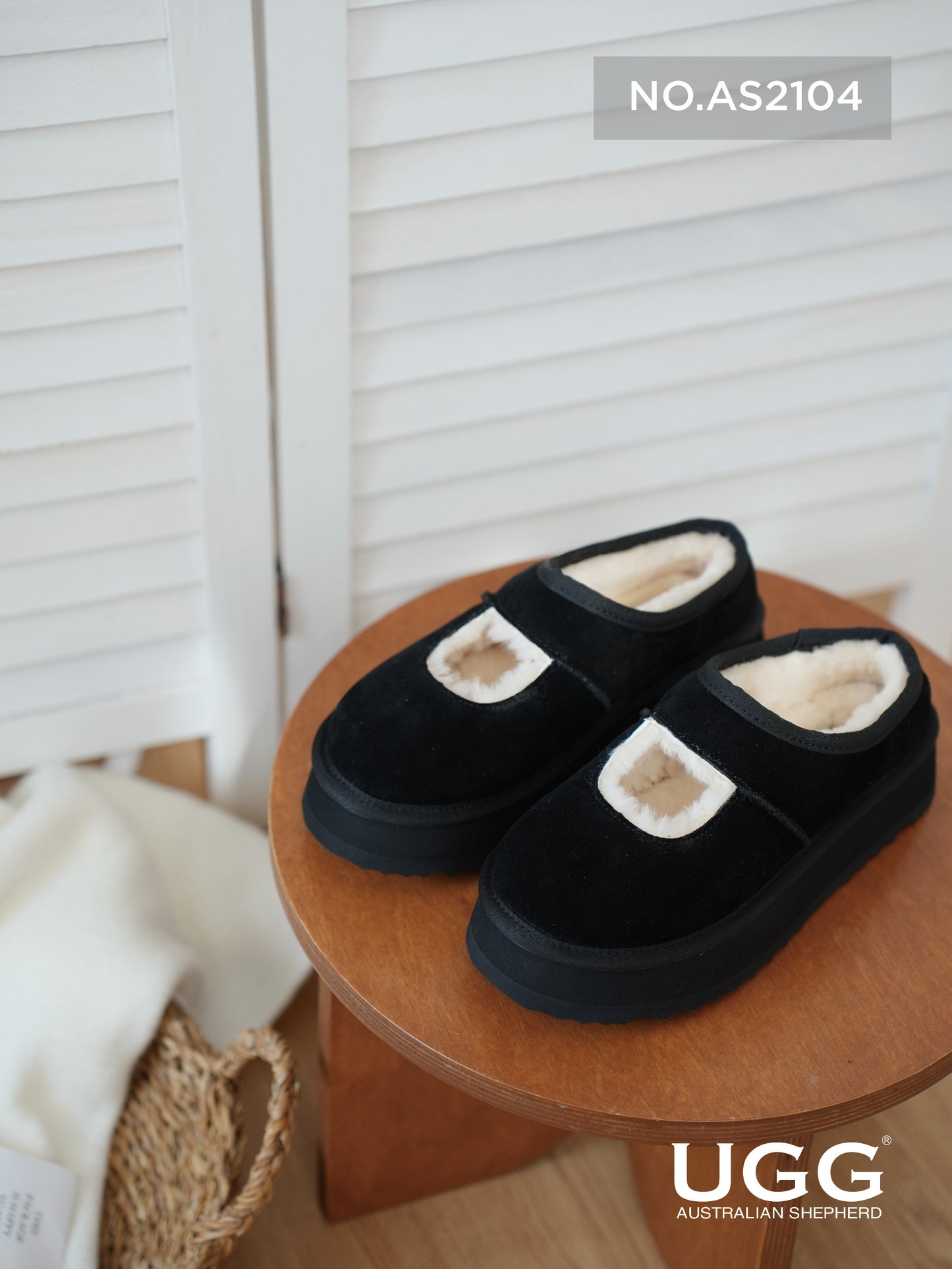 UGG Slippers MARY JANE Platform Carmella