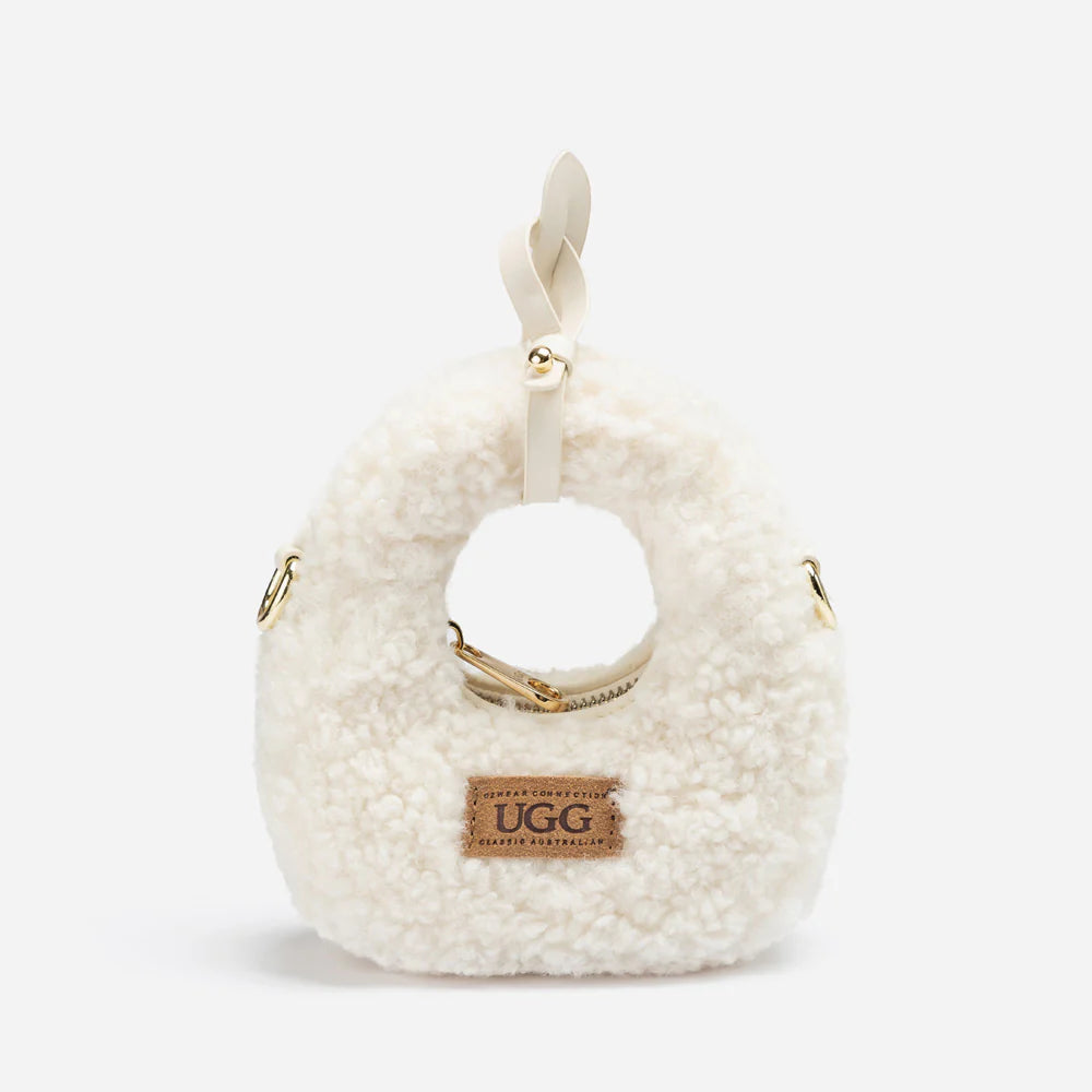 UGG MOMO PENDANT