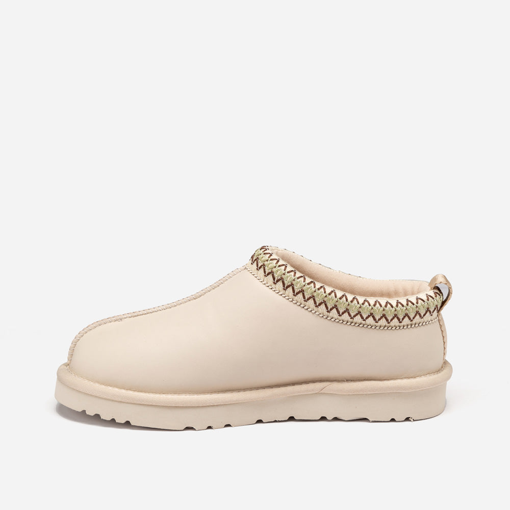 Ugg Sydney Oiled Leather Slipper (Water Resistant)